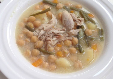 puchero de pollo